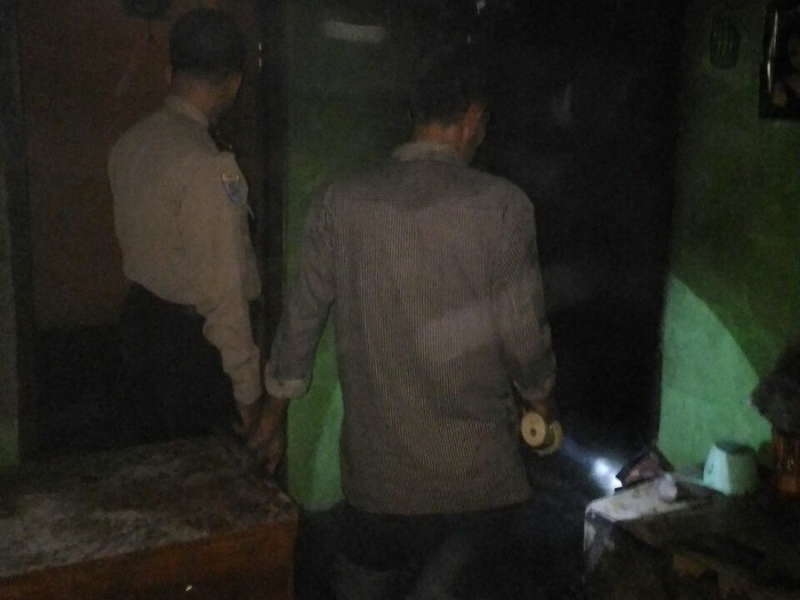 Ditinggal Nonton Tayub, Dapur Warung Kopi di Sumberrejo Terbakar