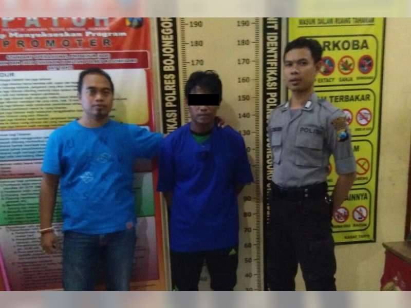 Polres Bojonegoro Amankan Seorang Warga Yang Berkali-Kali Lakukan Pencurian di  Masjid