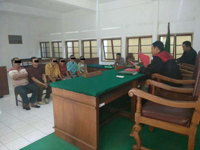 6 Penjual Miras Jalani Sidang Tipiring di Pengadilan Negeri Bojonegoro