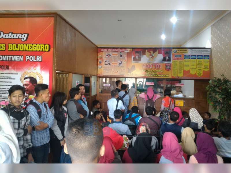 Setiap Hari Ratusan Pemohon SKCK Padati Sat Intelkam Polres Bojonegoro