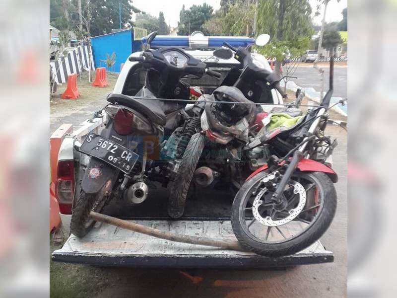 Akibat Rem Blong, 5 Kendaraan Terlibat Kecelakaan Beruntun, 1 Orang  Meninggal Dunia