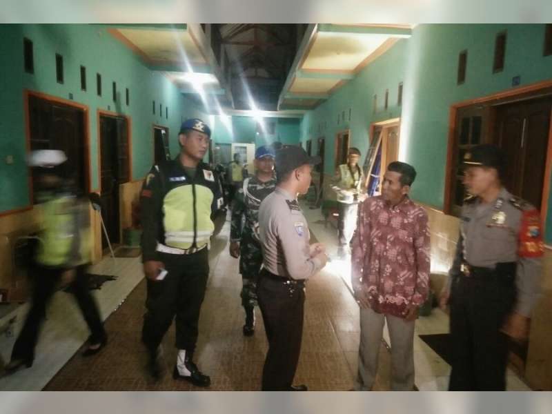 Anggota Gabungan Polres Bojonegoro, Kodim dan Sub Denpom, Adakan Patroli Skala Besar