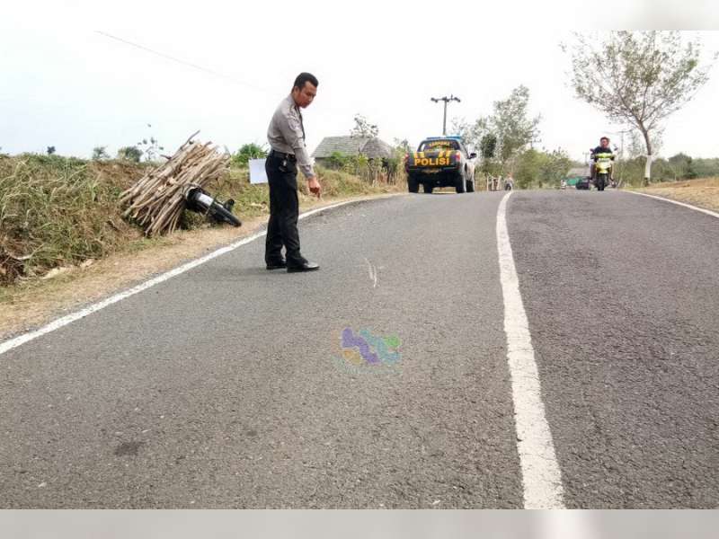 Diduga Kelelahan, Seorang Pemotor di Temayang, Terjatuh Sendiri dan Meninggal Dunia