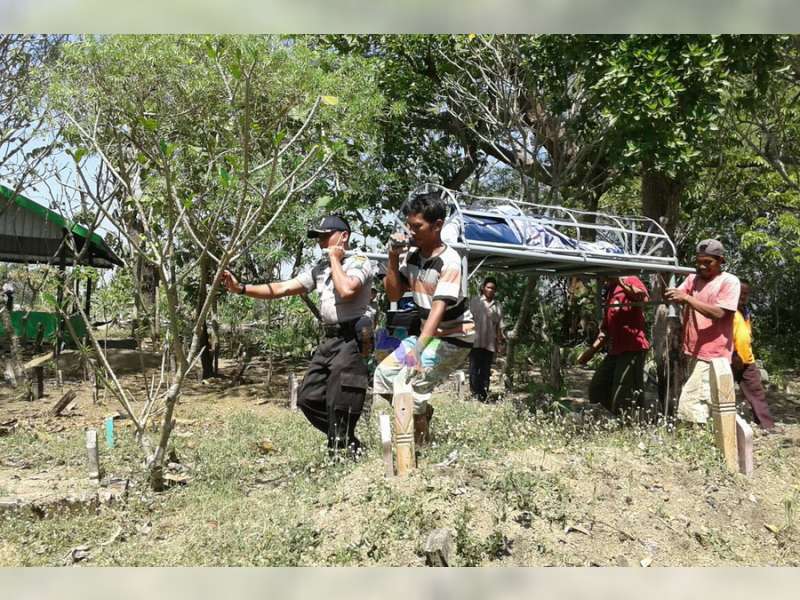 Jenazah Mr X Korban Tertabrak Kereta Api di Padangan, Akhirnya Dimakamkan