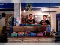 Barang Seni Berkelas Tercipta dari Tangan Kreatif Puguh