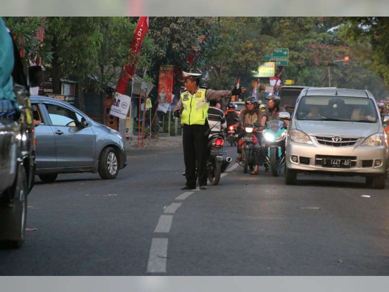 Polres Bojonegoro Kembali  Lakukan Razia di Jalan Veteran, 87 Pelanggar Ditindak Petugas