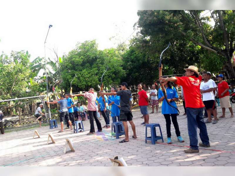 Lomba Panahan Turut Meriahkan Agustusan