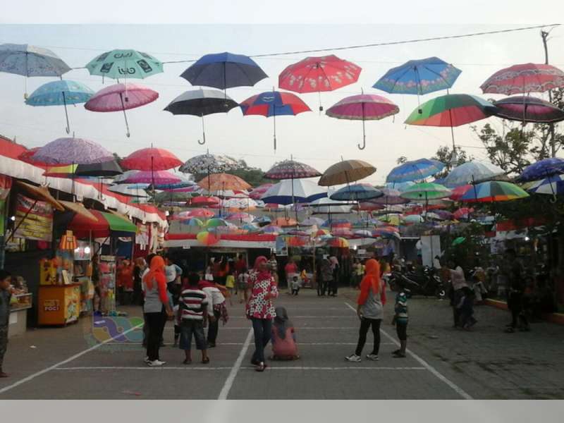 Festival Payung Desa Mojodeso Kapas, Ramai Didatangi Pengunjung