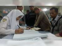 Calon Perangkat Desa Serbu Kantor Dispendukcapil Urus Legalisir KTP