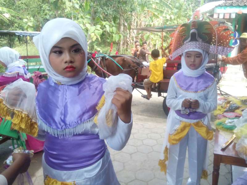 Warga Desa Purwosari Gelar Pawai Budaya