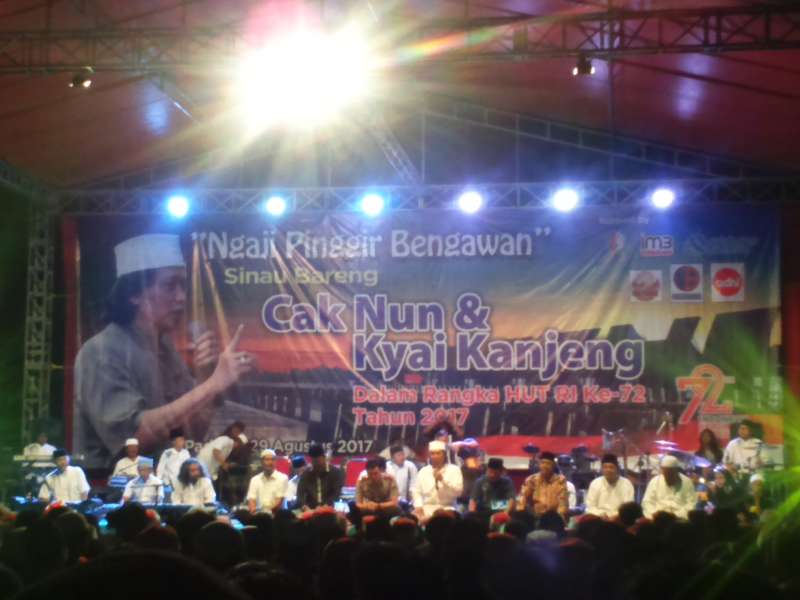 Cak Nun Ajak Menjadi Orang yang Bijaksana Dalam Hidup