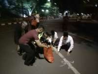 Bupati dan Kapolres Bojonegoro, Punguti Sampah di Jalanan