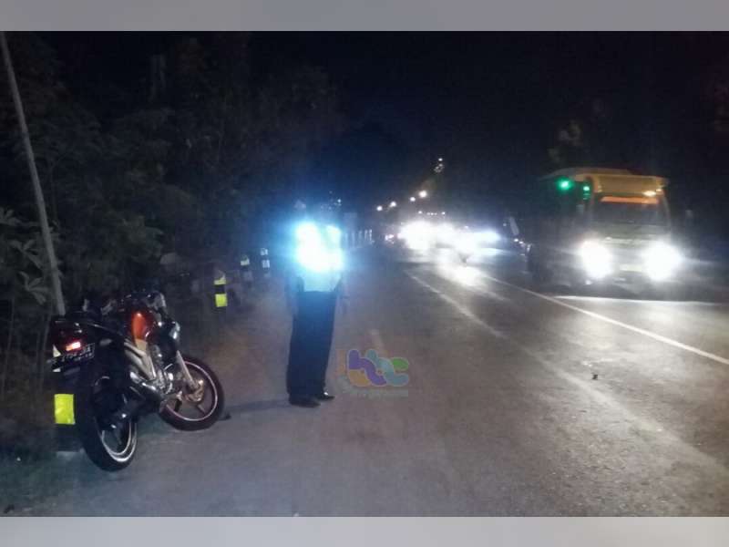 Teledor Menyeberang, Honda Beat Ditubruk Yamaha Scorpio di Kalitidu