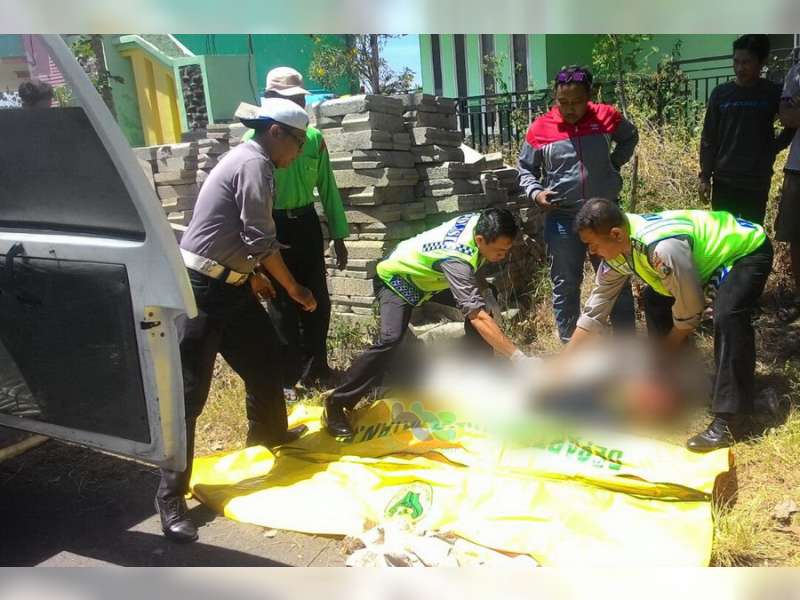 Tabrak Tumpukan Batako di Tepi Jalan, Pengendara Motor Tewas di Tempat