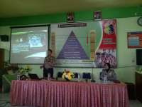 Kapolres Bojonegoro Berikan Binluh Narkoba Pada Guru-Guru SMPN 2