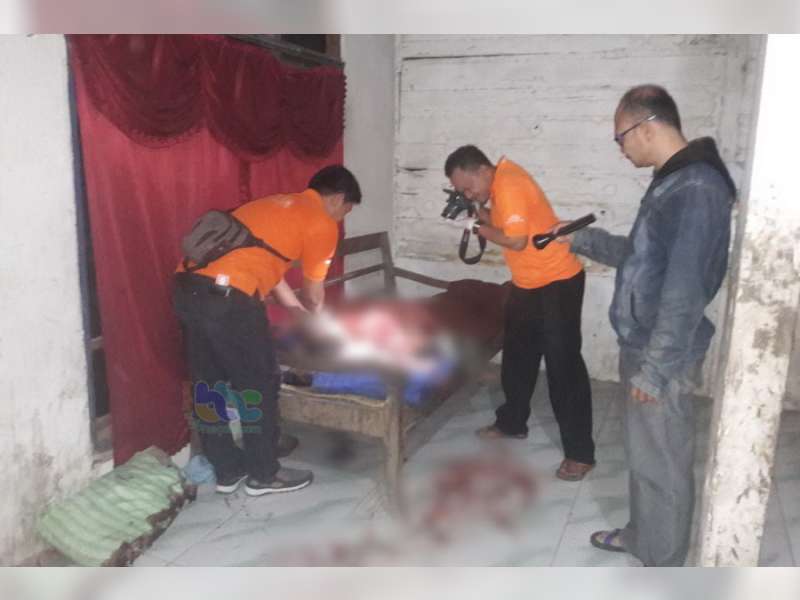 Diduga Gangguan Jiwa Seorang Pemuda Gorok Ibu Kandungnya Sendiri Hingga Tewas