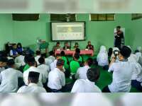 Fokus Redam Konten Negatif Internet, Puluhan Siswa ikuti Sosialisasi Cerdas Medsos