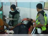 Tabrakan Motor di Ngraho Kedua Pengendara Masuk Rumah Sakit