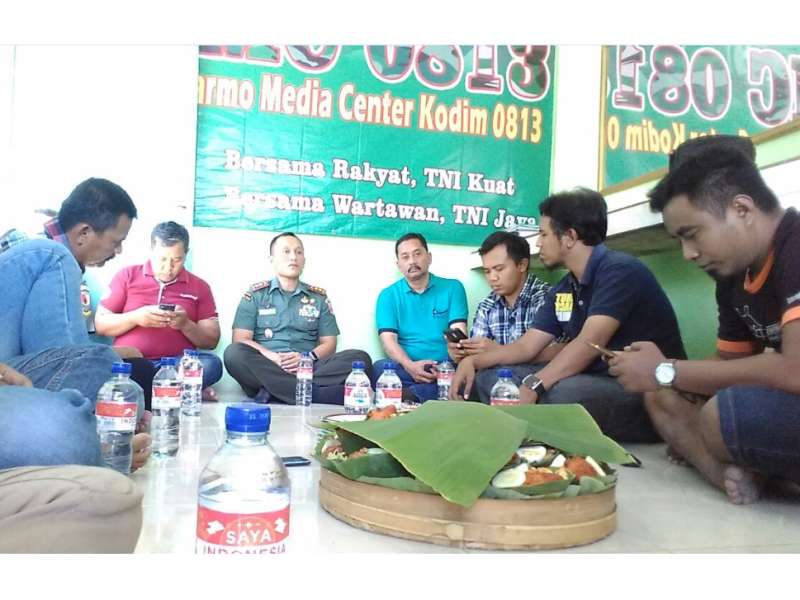 Dandim 0813 Resmikan Media Center Wartawan Bojonegoro