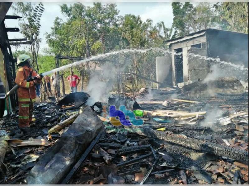 Rumah Warga di Ngraho Ludes Terbakar, Diduga Api dari Tungku Dapur