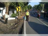 Pejalan Kaki di Margomulyo Babak Belur Diserempet Bus