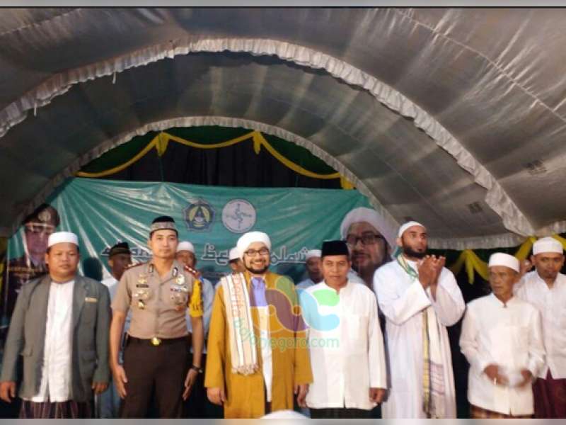 Hadiri Solawat Bersama di Balen, Kapolres Imbau Warga Tak Ikut Aksi 299