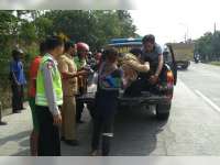 Diduga Mengantuk, Pemotor di Ngraho, Terperosok ke Parit