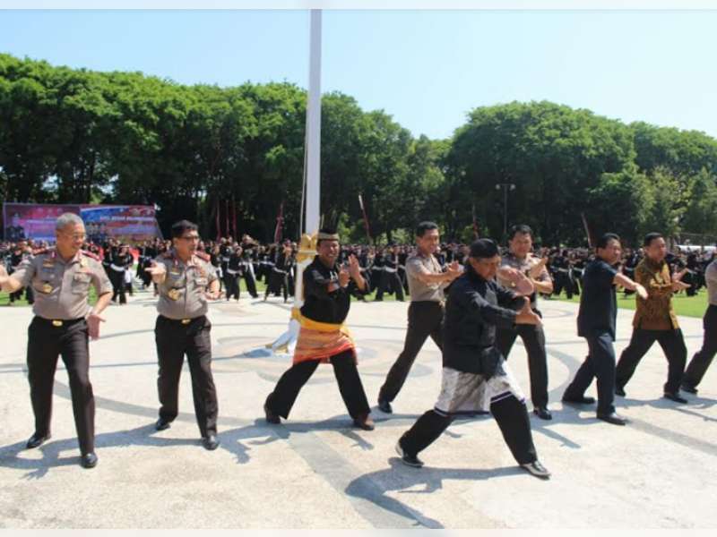 Kabaharkam Polri Puji Sinergitas Tiga Pilar Kamtibmas dengan Para Pendekar di Bojonegoro