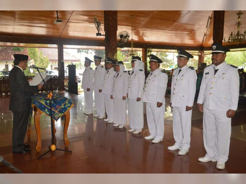 Bupati Blora Lantik 8 Kades Baru