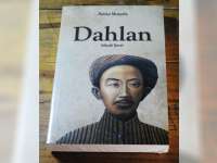 Dahlan, Sebuah Novel