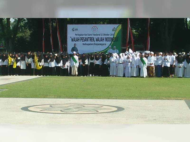 Ribuan Santri Ikuti Upacara Hari Santri