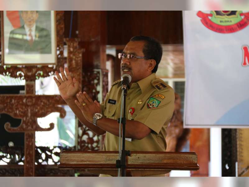 Bupati Blora Minta Kepala Sekolah Ajak Siswa Pameran Buku