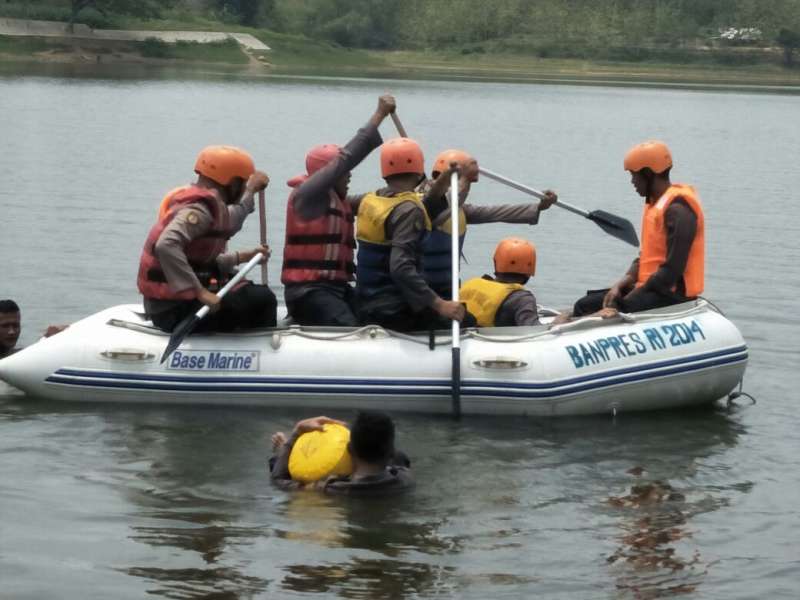 Sat Sabhara Polres Blora Gelar Latihan SAR Bersama BPBD Blora