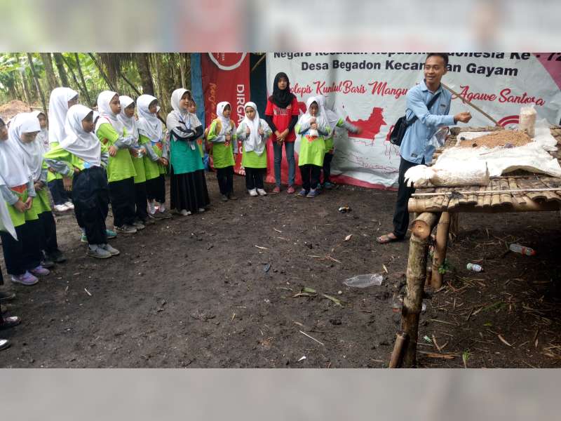 SD Muda Bojonegoro Adakan CTL Budidaya Jamur Tiram di Gayam