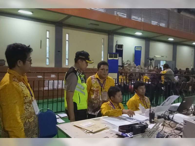 Kapolres Bojonegoro Pimpin Pengamanan Koreksi Hasil Tes Tulis Perangkat Desa