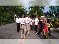 Sosialisasikan Pilkada 2018, KPU Bojonegoro Gelar Jalan Sehat