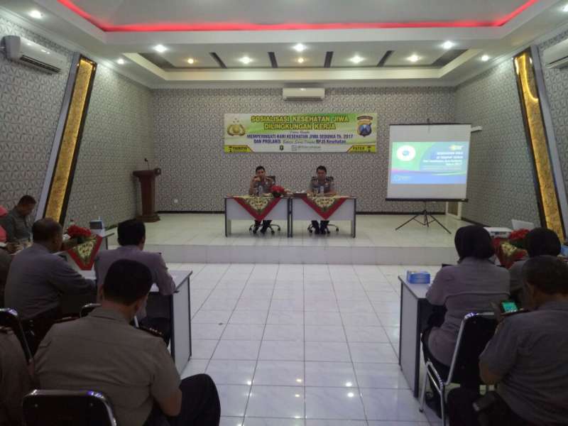 Gandeng Dokter Ahli, Kapolres Bojonegoro Sosialisasikan Kesehatan Jiwa pada Anggota