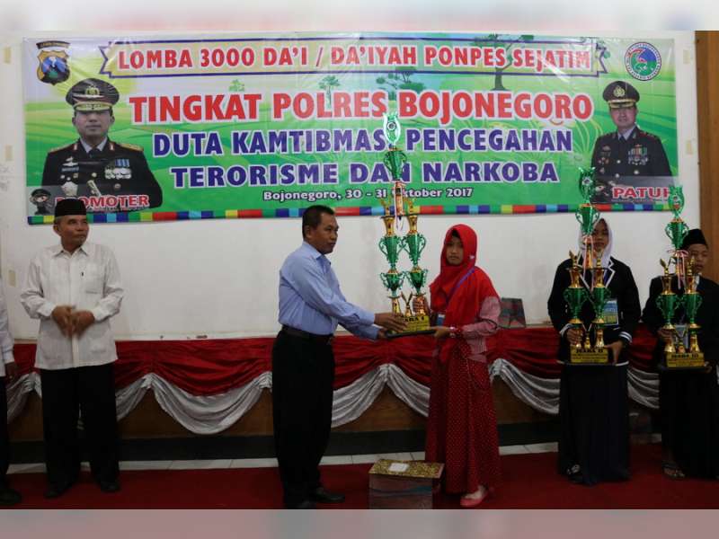 Daiyah Asal Kanor Juara Lomba Dai Daiyah Ponpes se-Jatim Tingkat Polres Bojonegoro