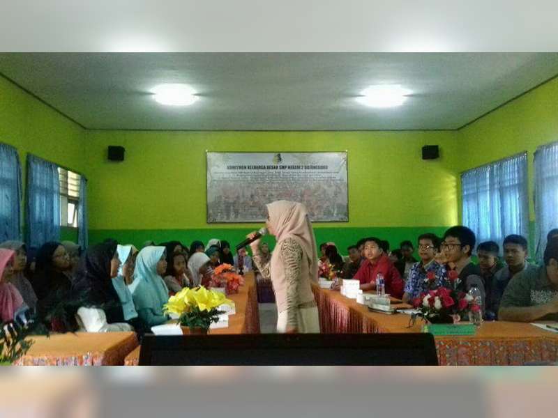 Guru Menganiaya Siswa ???