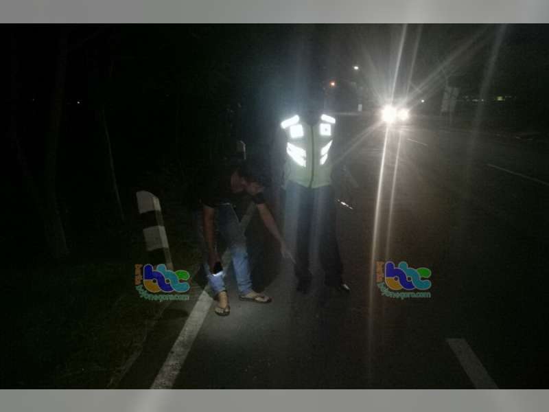 Motor Senggol Truk di Kalitidu, Pembonceng Motor Meninggal Dunia