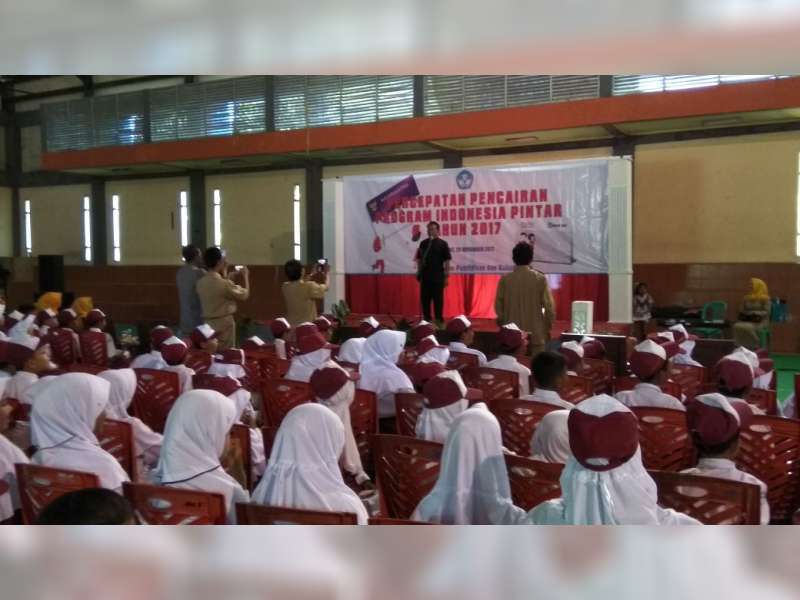 Kang Yoto Ajak Siswa Berpikir Cerdas dan Terus Berusaha