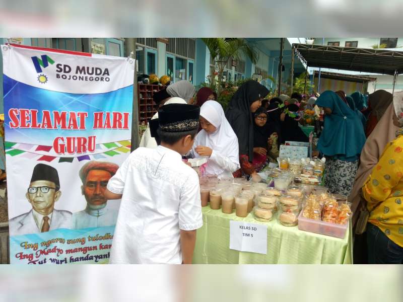 Peringati Hari Guru, SD Mudabo Gelar Market Day 3