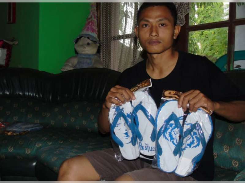 Awalnya Iseng Agar Orang Tak Tertukar Sandal