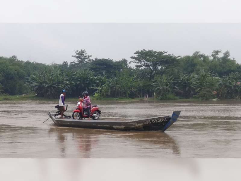 Dishub Akan Uji Kelayakan Perahu Penyeberangan Bengawan Solo