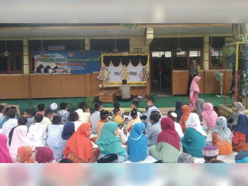 Bripka Juhair, Punya Inovasi Sampaikan Pesan-Pesan Kamtibmas Melalui Wayang