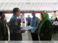 34 PNS Pemkab Bojonegoro Terima SK Purna Tugas