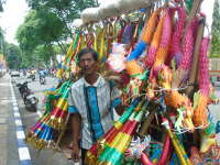 Tahun Baru, Berkah bagi Pedagang Terompet