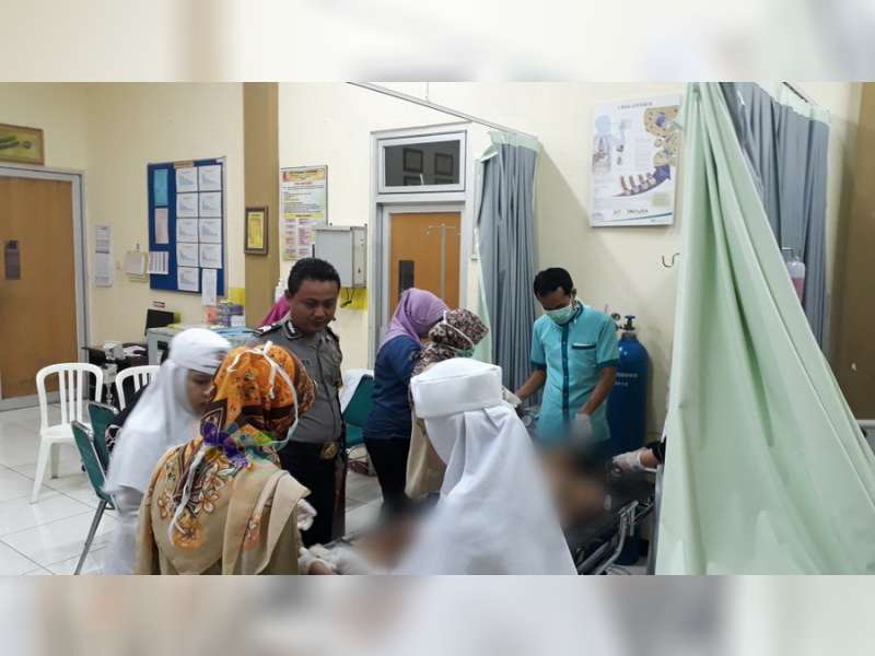 Tabrak Pohon Tumbang, Pengendara Motor di Sugihwaras Meninggal Dunia