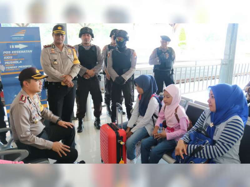 Kapolres Cek Stasiun dan Terminal Bojonegoro