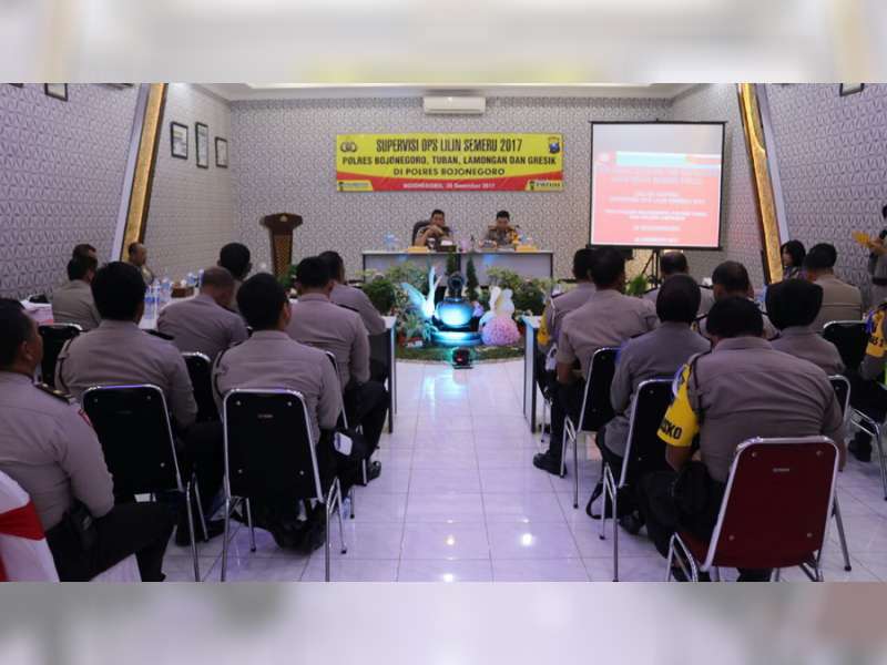 Asops Mabes Polri Supervisi Ops Lilin 2017 ke Polres Bojonegoro